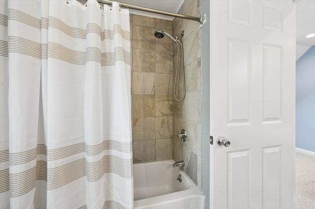 23 Belmont St, Abington, MA 02351