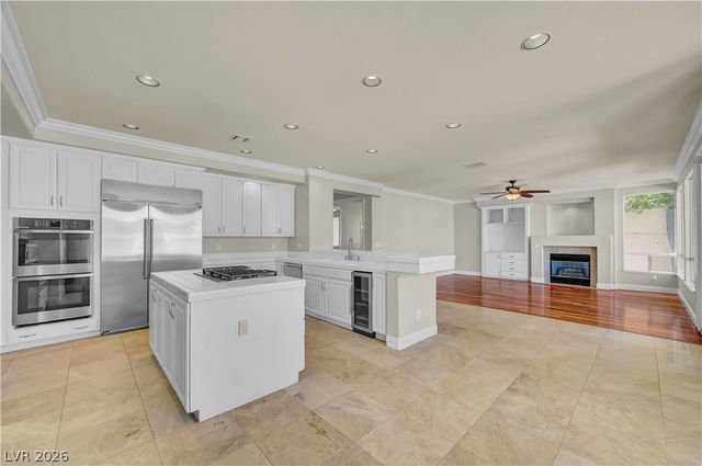 8816 Montagna Drive, Las Vegas, NV 89134