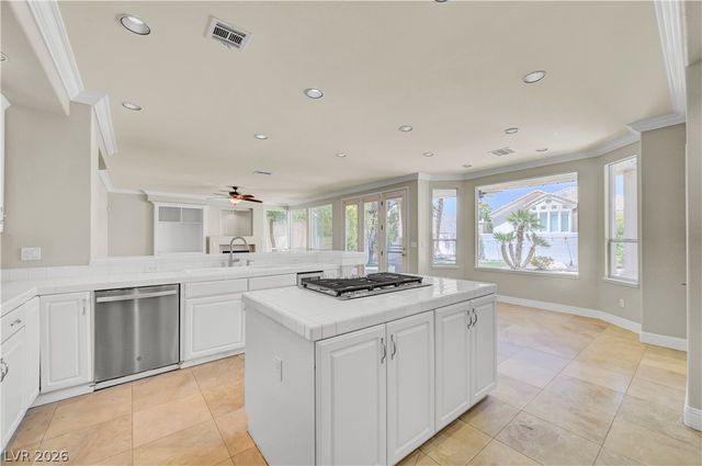8816 Montagna Drive, Las Vegas, NV 89134