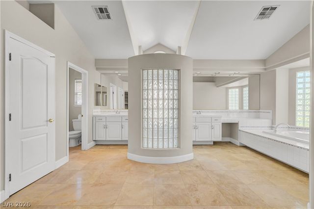 8816 Montagna Drive, Las Vegas, NV 89134