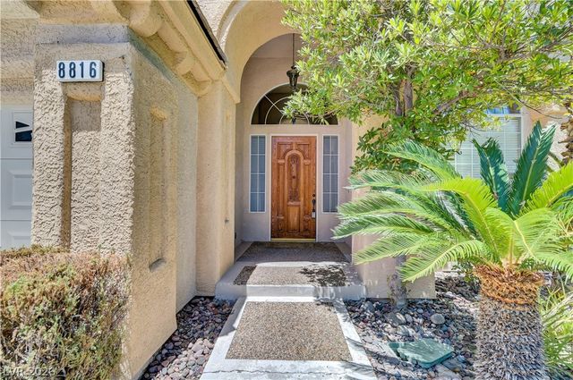 8816 Montagna Drive, Las Vegas, NV 89134