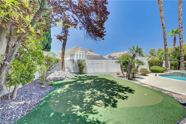 8816 Montagna Drive, Las Vegas, NV 89134