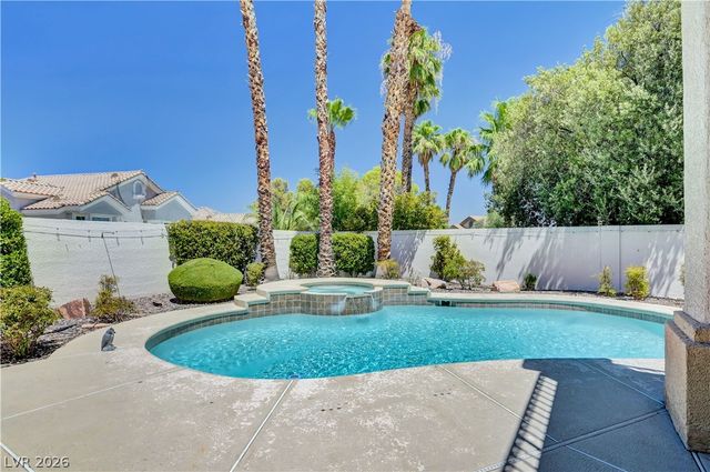 8816 Montagna Drive, Las Vegas, NV 89134