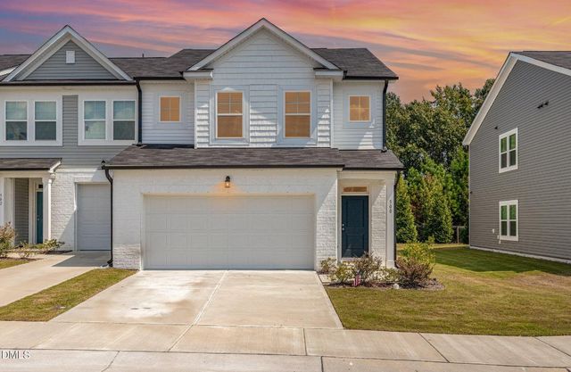 500 Barrington Row Avenue, Zebulon, NC 27597