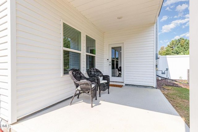 500 Barrington Row Avenue, Zebulon, NC 27597