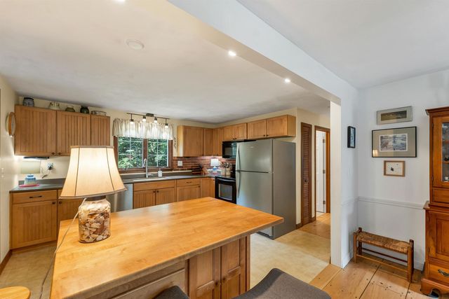 41 Haywagon Road, Gilford, NH 03249