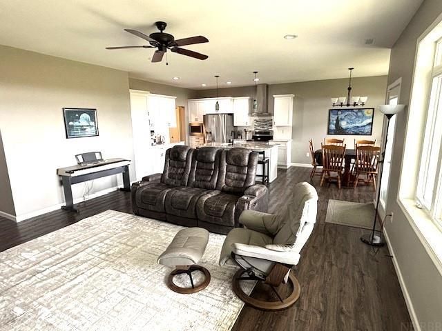 530 S Randolph Street, Stacyville, IA 50476