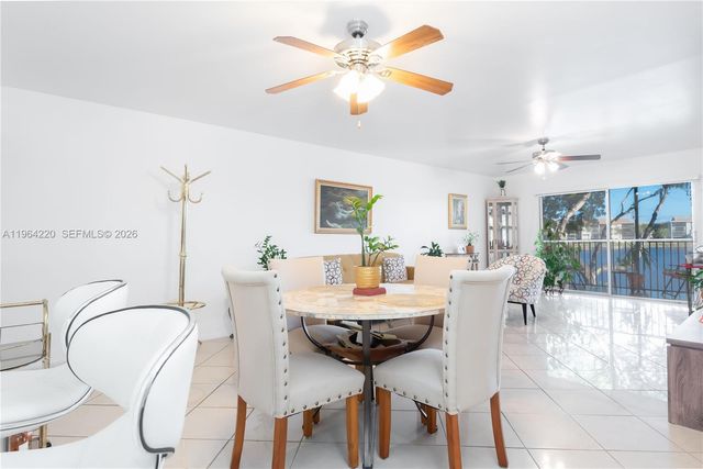 571 SW 141st Avenue 207N, Pembroke Pines, FL 33027