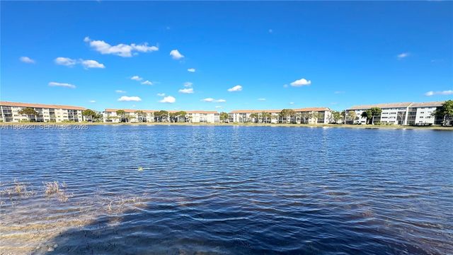571 SW 141st Avenue 207N, Pembroke Pines, FL 33027