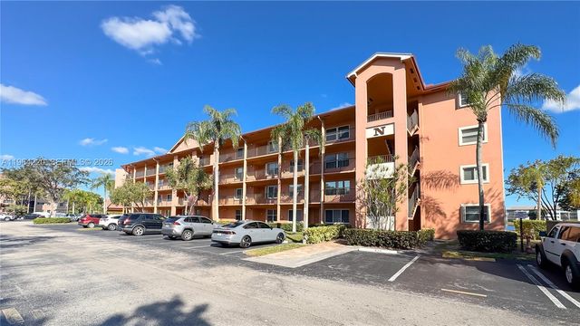 571 SW 141st Avenue 207N, Pembroke Pines, FL 33027