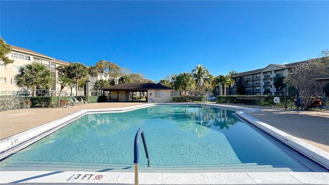 571 SW 141st Avenue 207N, Pembroke Pines, FL 33027