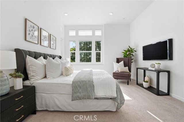 136 Acamar, Irvine, CA 92618