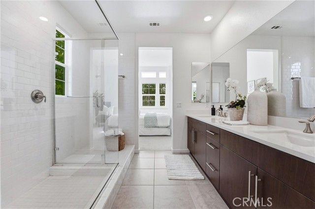 136 Acamar, Irvine, CA 92618
