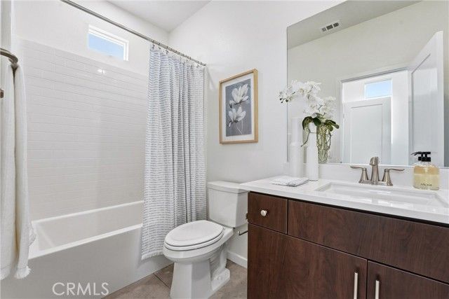 136 Acamar, Irvine, CA 92618