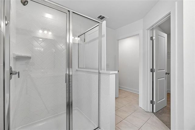 114 AUBURN VALLEY Way, Auburn, GA 30011