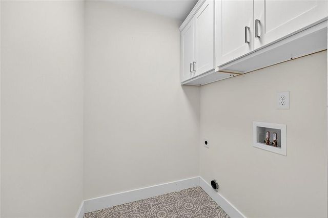 114 AUBURN VALLEY Way, Auburn, GA 30011