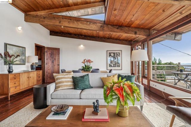 249 Trinity Ave, Kensington, CA 94708