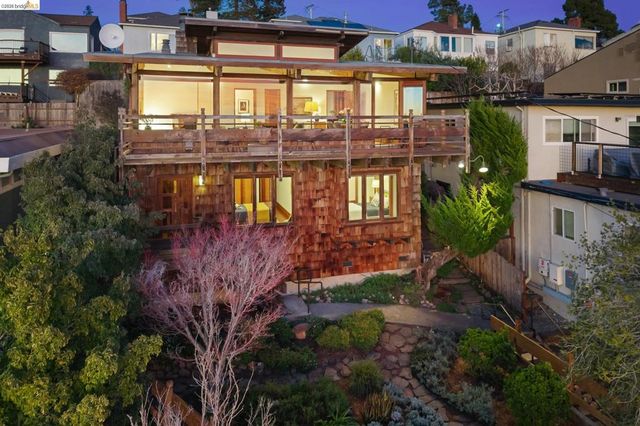 249 Trinity Ave, Kensington, CA 94708