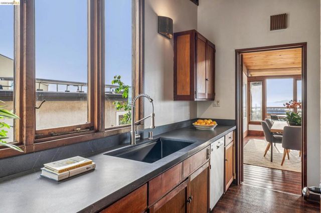 249 Trinity Ave, Kensington, CA 94708