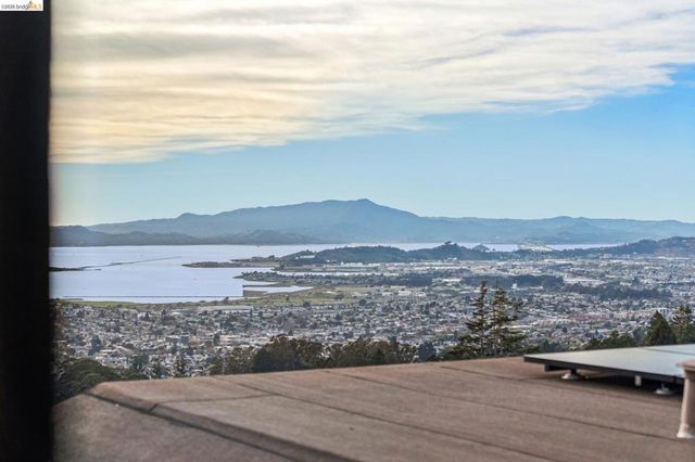 249 Trinity Ave, Kensington, CA 94708