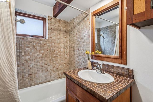 249 Trinity Ave, Kensington, CA 94708