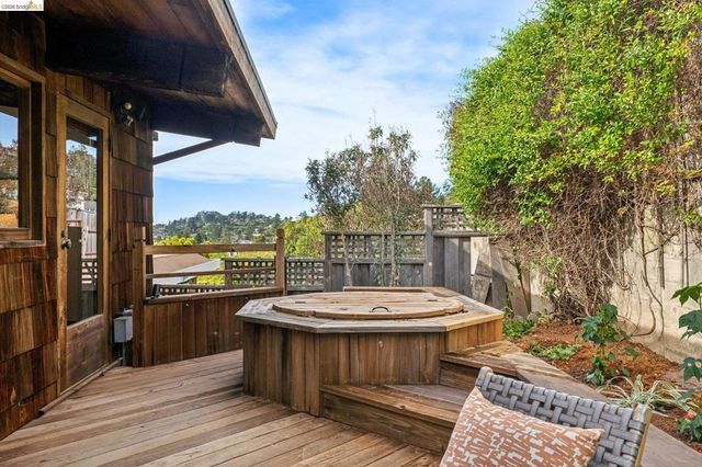 249 Trinity Ave, Kensington, CA 94708