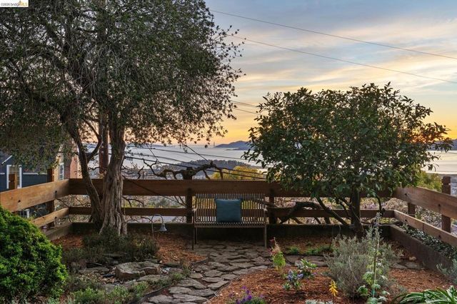 249 Trinity Ave, Kensington, CA 94708