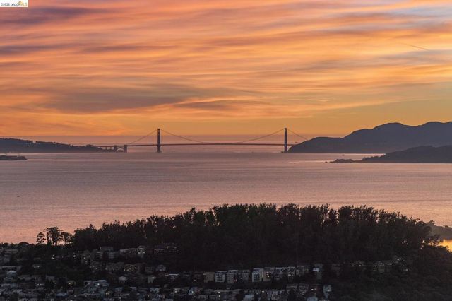 249 Trinity Ave, Kensington, CA 94708