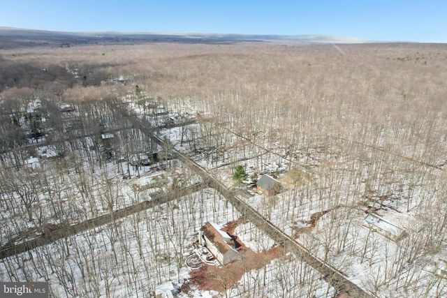 244 TENAWA RD, Albrightsville, PA 18210