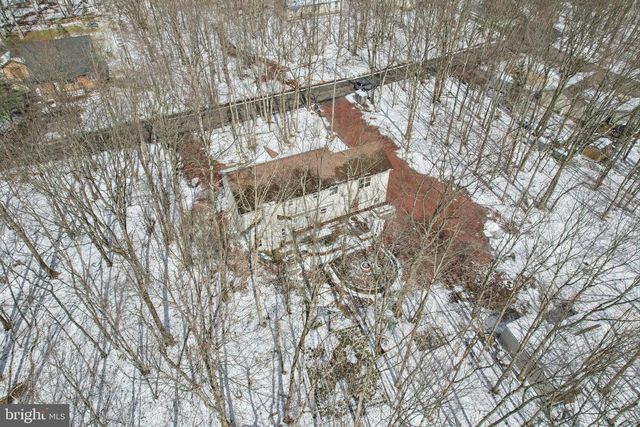 244 TENAWA RD, Albrightsville, PA 18210