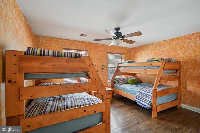 244 TENAWA RD, Albrightsville, PA 18210