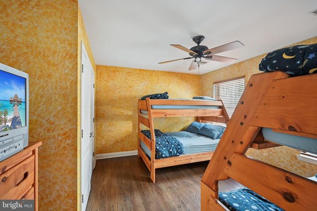 244 TENAWA RD, Albrightsville, PA 18210