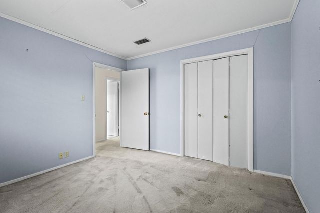 202 S Santa Fe Street, Wolfe City, TX 75496