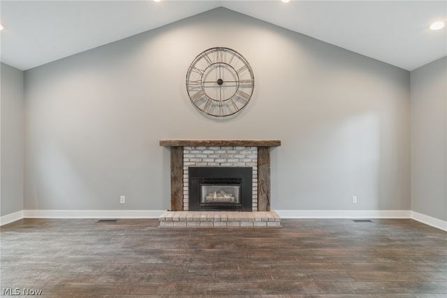 9067 NW Bletchley Avenue NW, North Canton, OH 44720