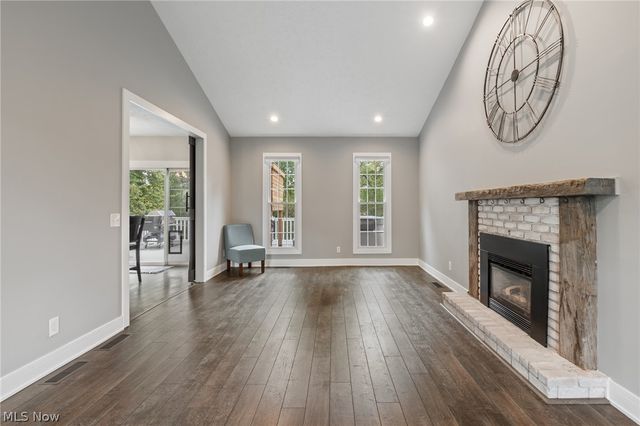 9067 NW Bletchley Avenue NW, North Canton, OH 44720