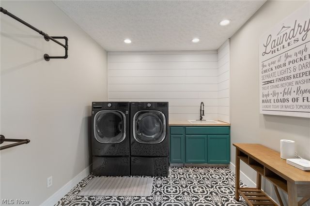 9067 NW Bletchley Avenue NW, North Canton, OH 44720