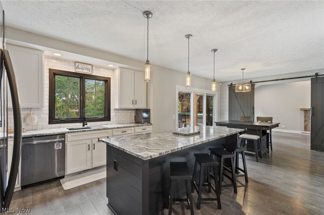 9067 NW Bletchley Avenue NW, North Canton, OH 44720