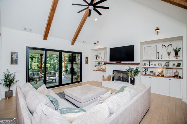 1800 Hutcheson Ferry Road, Whitesburg, GA 30185