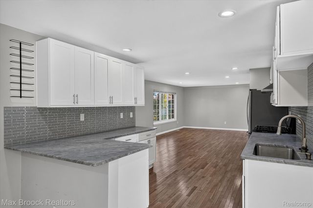 42459 Postiff Avenue, Plymouth Charter Township, MI 48170