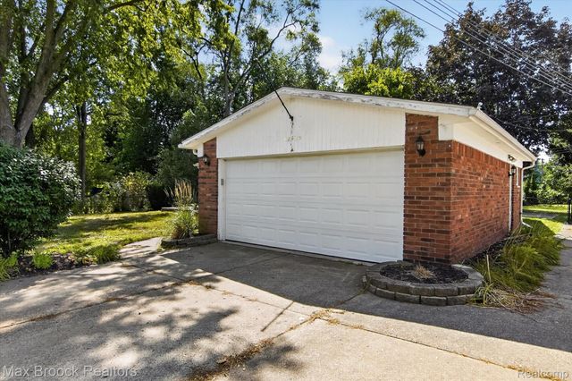 42459 Postiff Avenue, Plymouth Charter Township, MI 48170