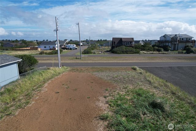 1161 Ocean shores Boulevard SW, Ocean Shores, WA 98569