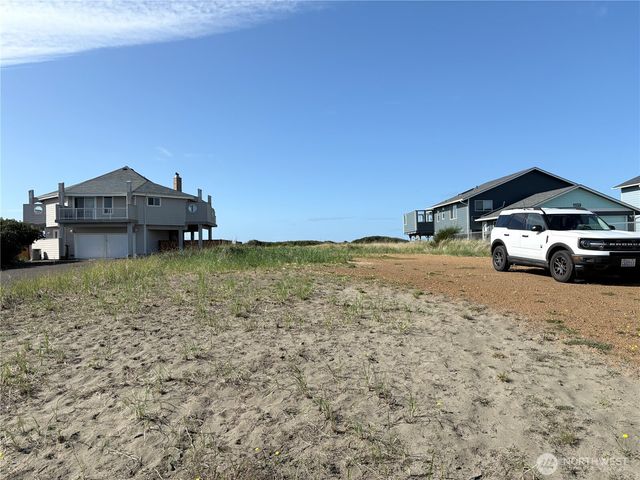 1161 Ocean shores Boulevard SW, Ocean Shores, WA 98569