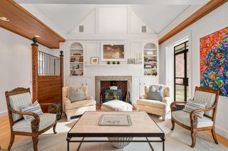 164 Forest St 164, Sherborn, MA 01770