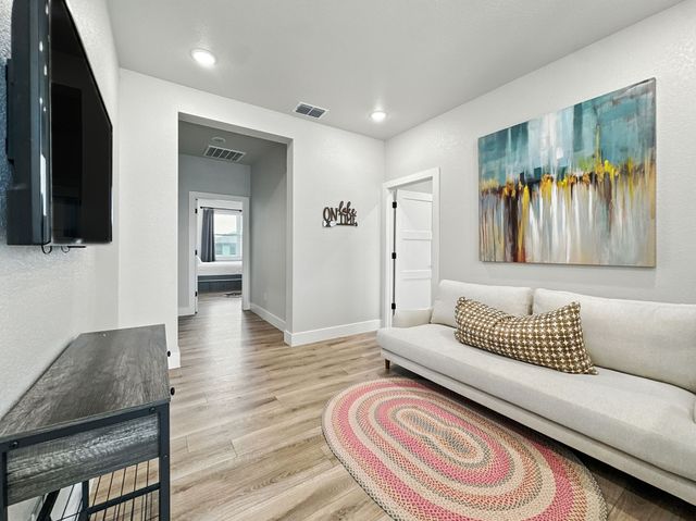 3007 Shoreside Point, Graford, TX 76449