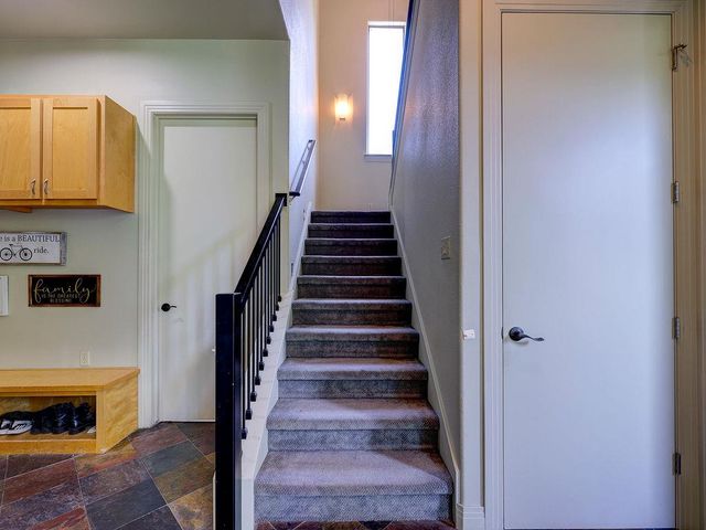 5910 Travis Woods CV, Austin, TX 78734