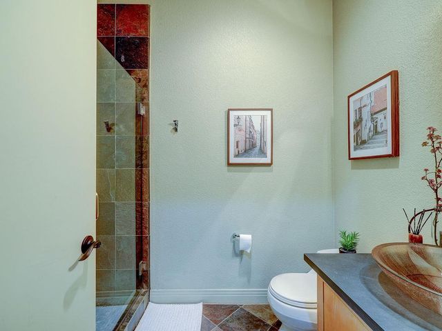 5910 Travis Woods CV, Austin, TX 78734