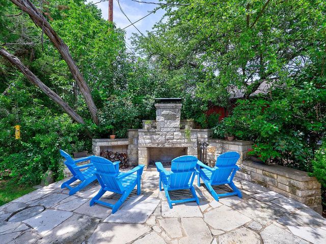 5910 Travis Woods CV, Austin, TX 78734