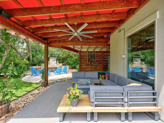 5910 Travis Woods CV, Austin, TX 78734