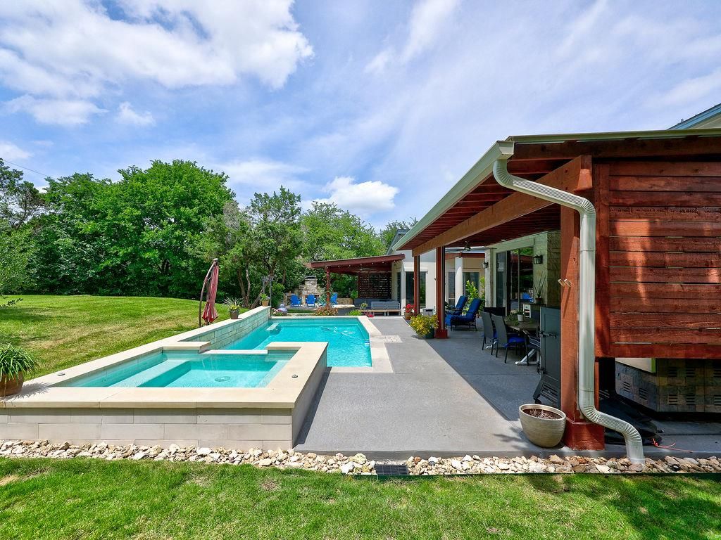5910 Travis Woods CV, Austin, TX 78734