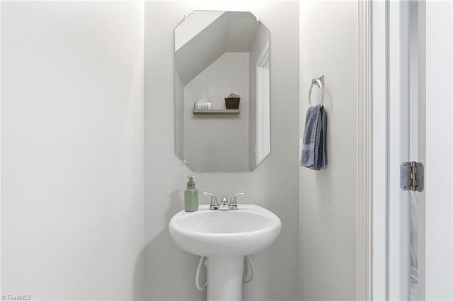 2750 Buckhorn Drive, Randleman, NC 27317